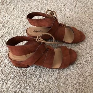 QUPID Faux Suede Lace Up Sandals